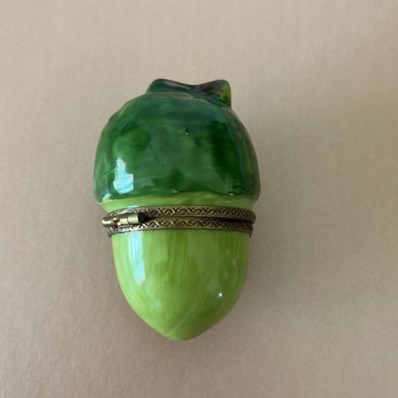 Limoges Acorn Ladybug w Leaf Peint Main Trinket Pill Box - Picture 6 of 12